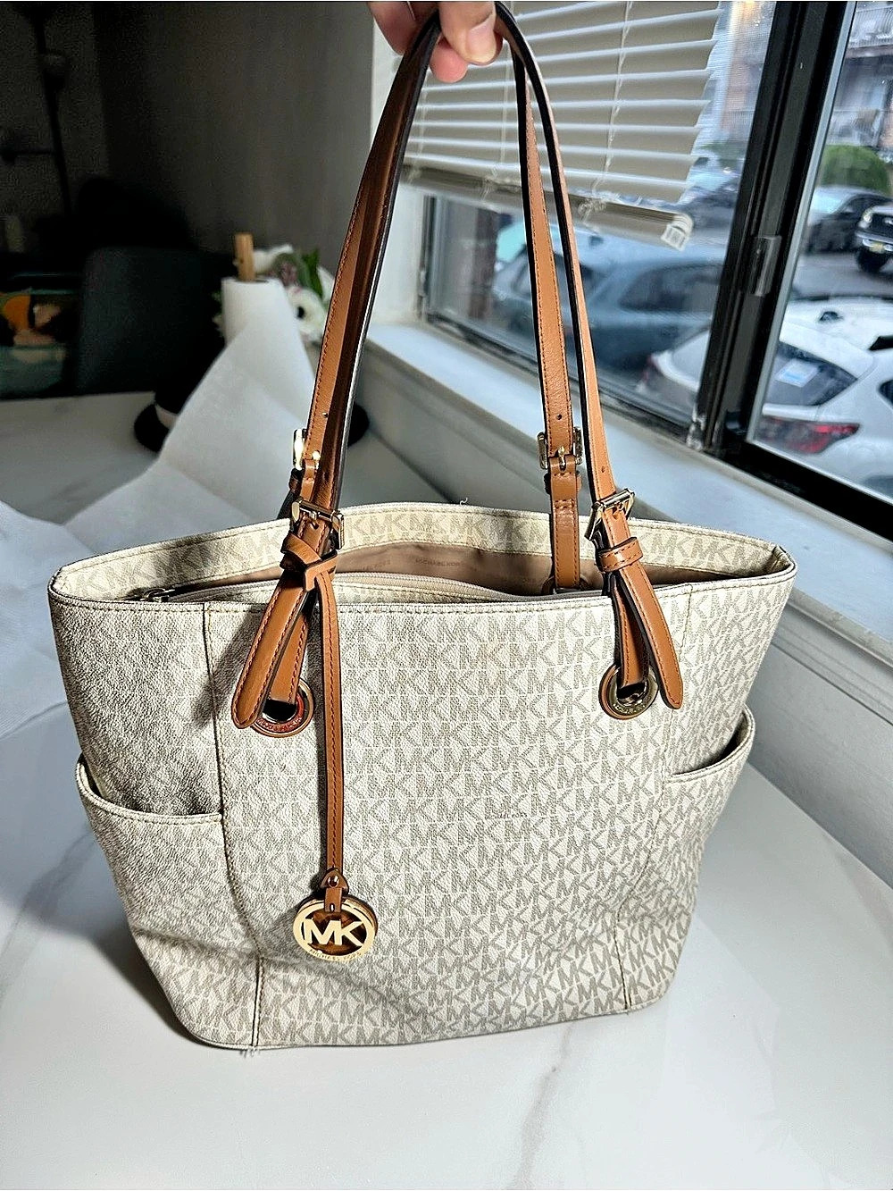 Michael Kors Voyager Medium Logo Tote Bag Beige & Brown